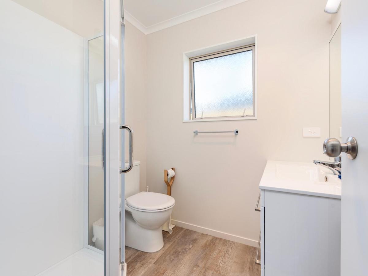 Modern Beach Break - Waihi Beach Holiday Home Экстерьер фото