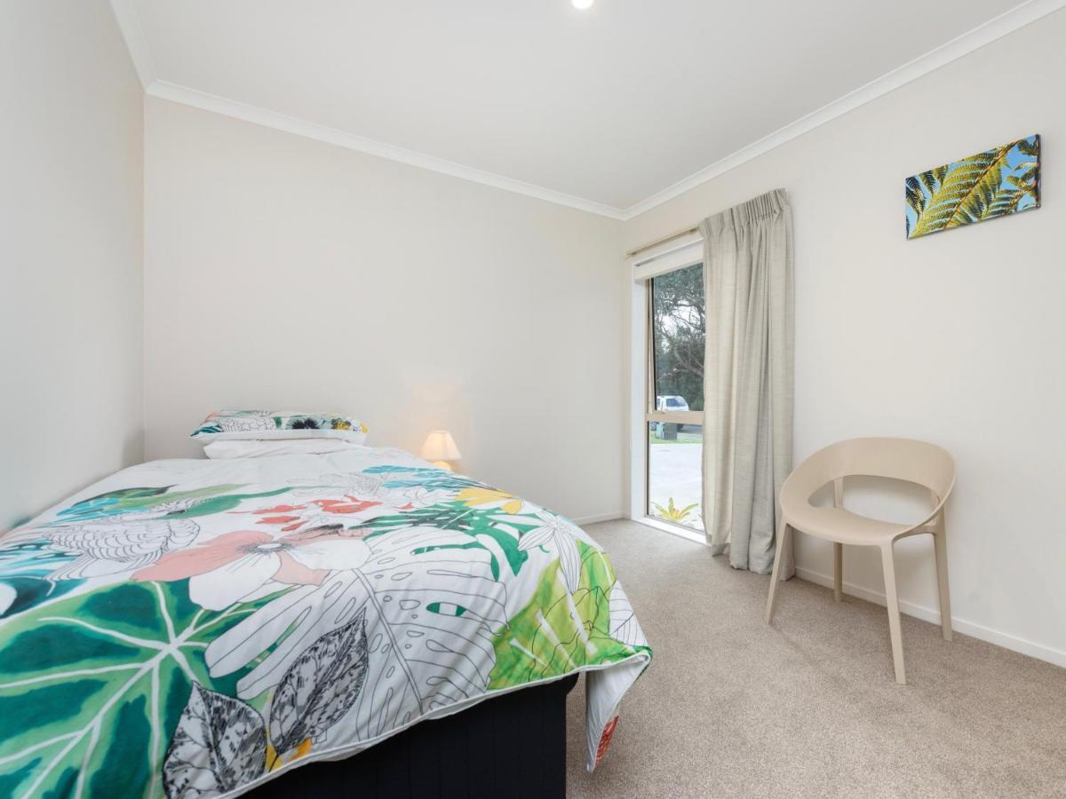 Modern Beach Break - Waihi Beach Holiday Home Экстерьер фото