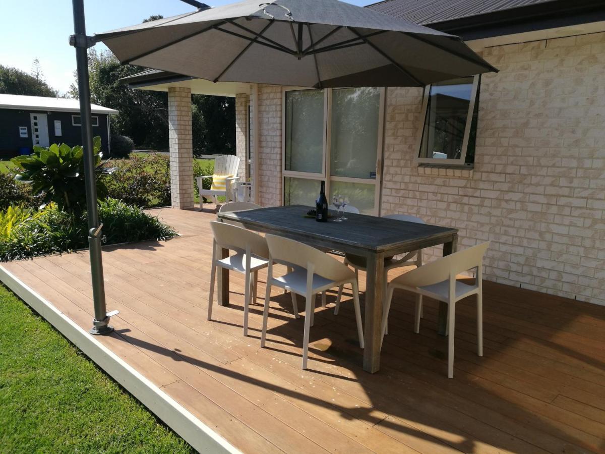 Modern Beach Break - Waihi Beach Holiday Home Экстерьер фото