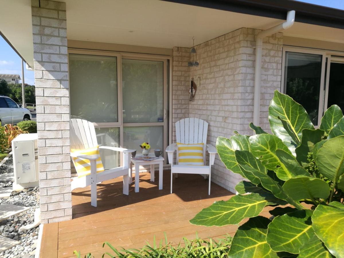 Modern Beach Break - Waihi Beach Holiday Home Экстерьер фото